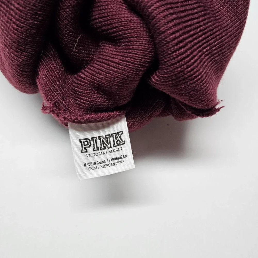 Victoria's Secret Pink Maroon Beanie With Pom-Pom Never‎ Worn